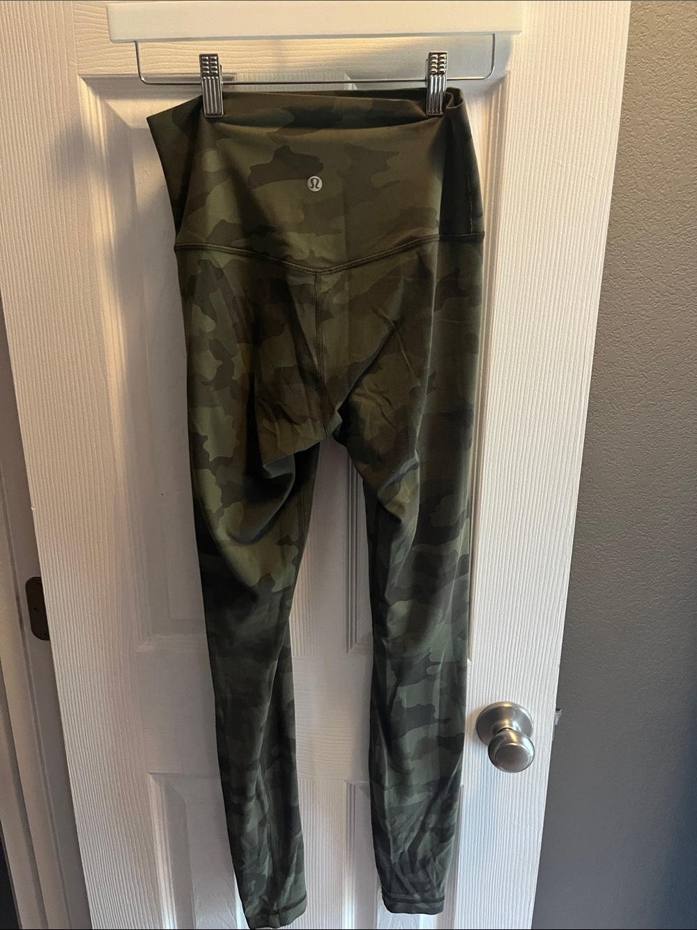 Lululemon High-Rise Camo Align Pant (28inches) - Picture 2 of 5